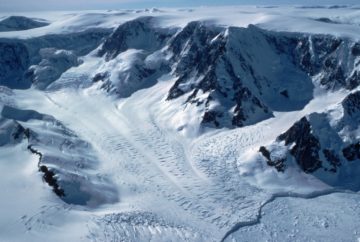 Mountains and glacier on the Antarctic Peninsula